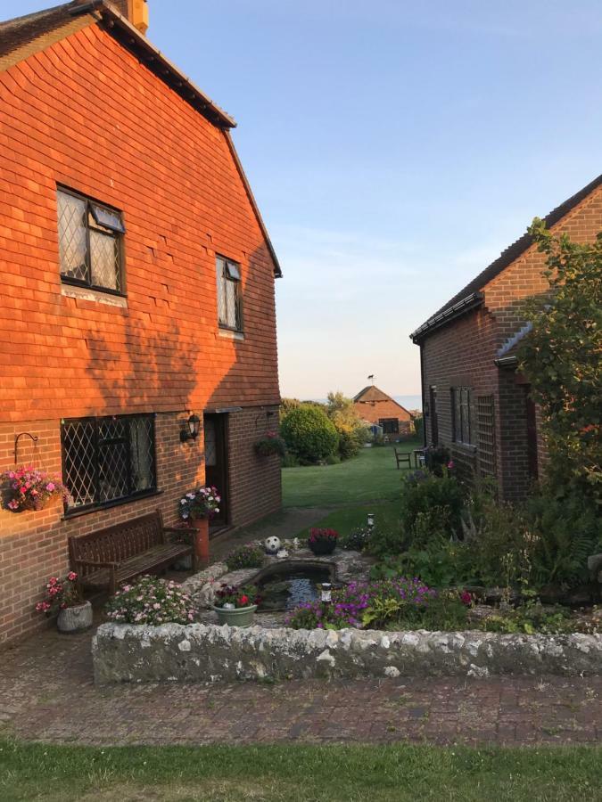 The Old Stable. Coombelands Villa Brighton Exterior photo